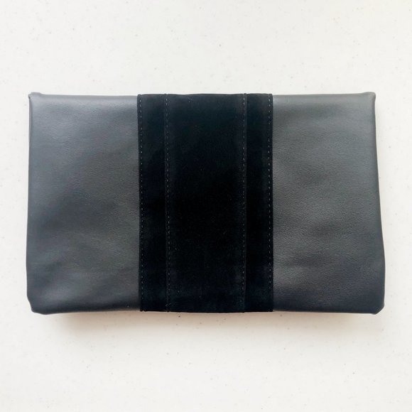 *NWT* Summer & Rose Roni Foldover Clutch - Black - Picture 2 of 9